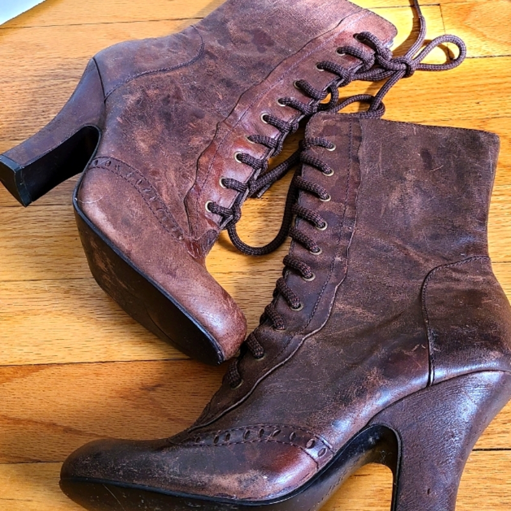 Beautiful Brown leather distressed Granny boots in excellent condition.